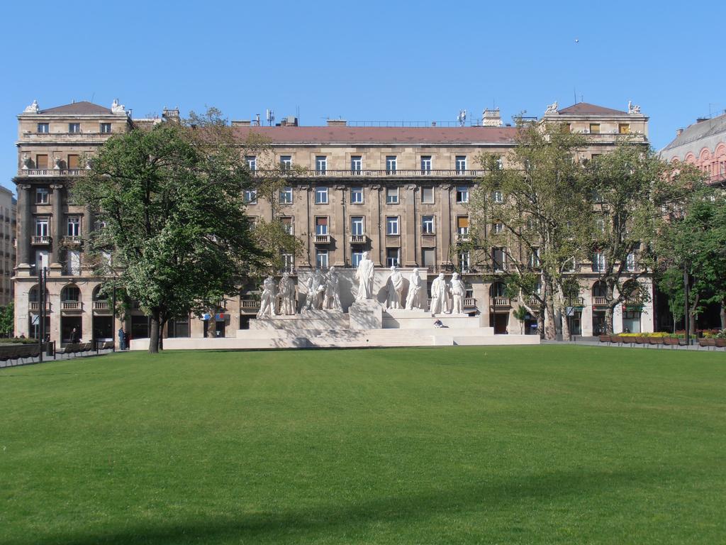 Budapest Parlament Welcome Apartment Exterior photo